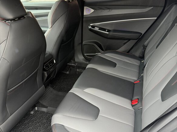 2024 Geely Cityray, белый, 2700000 рублей - вид 16