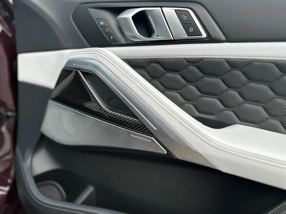 2020 BMW X6 M Competition III (F96), фиолетовый, 11550000 рублей - вид 26