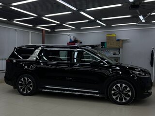 2021 Kia Carnival IV, чёрный, 4600000 рублей, вид 4