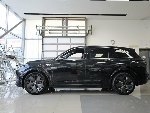2026 Li Auto (Lixiang) L7 52.3 kWh I Рестайлинг, чёрный, 10690000 рублей - вид 2