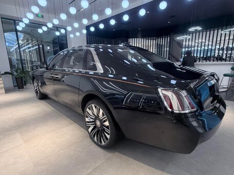2025 Rolls-Royce Ghost Extended II Рестайлинг (Series II), чёрный, 43500000 рублей, вид 5