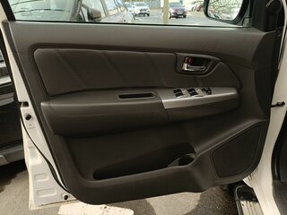 2013 Toyota Hilux VII Рестайлинг, белый, 2700000 рублей, вид 5