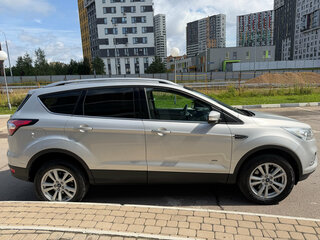 2018 Ford Kuga II Рестайлинг, серебристый, 1342000 рублей, вид 4
