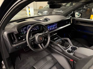 2026 Porsche Cayenne III Рестайлинг, чёрный, 21475000 рублей, вид 2
