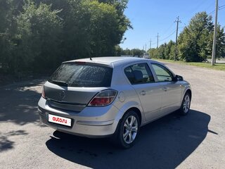 2011 Opel Astra H Рестайлинг, серебристый, 570000 рублей, вид 3