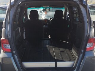 2010 Honda Freed Spike I Рестайлинг, серый, 780000 рублей, вид 3