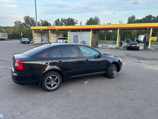 2010 Skoda Octavia II (A5) Рестайлинг, чёрный, 630000 рублей, вид 3
