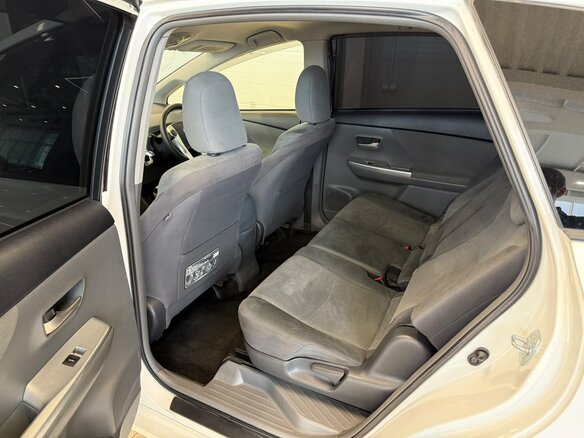 2012 Toyota Prius Alpha I (ZVW40/41), белый, 1349000 рублей - вид 18