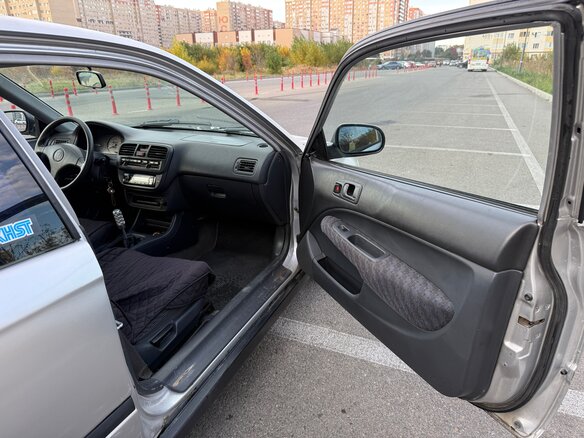 1998 Honda Civic VI, серый, 270000 рублей - вид 4