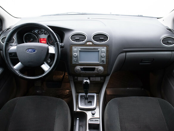 2008 Ford Focus II Рестайлинг, красный, 669000 рублей - вид 12