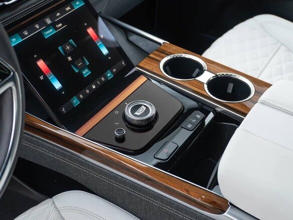 2025 Cadillac Escalade V Рестайлинг, чёрный, 21990000 рублей - вид 21