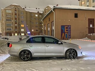 2008 Volkswagen Jetta V, серебристый, 870000 рублей, вид 3