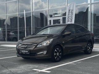 2015 Hyundai Solaris I Рестайлинг, коричневый, 950000 рублей, вид 2