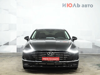 2020 Hyundai Sonata VIII (DN8), чёрный, 2750000 рублей, вид 2