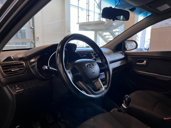 2012 Kia Rio III, серый, 600000 рублей - вид 22
