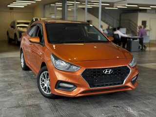 2017 Hyundai Solaris II, оранжевый, 839000 рублей, вид 3
