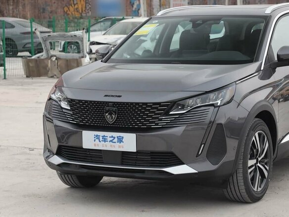 2026 Peugeot 5008 II Рестайлинг, серый, 2800000 рублей - вид 2