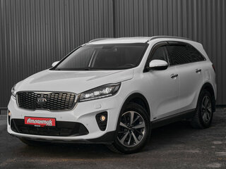 2019 Kia Sorento III Prime Рестайлинг, белый, 3040000 рублей, вид 1