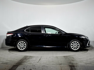 2021 Toyota Camry VIII (XV70) Рестайлинг, чёрный, 1845000 рублей, вид 4