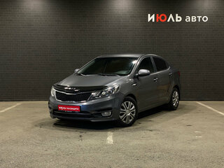 2017 Kia Rio III Рестайлинг, серый, 920000 рублей, вид 1