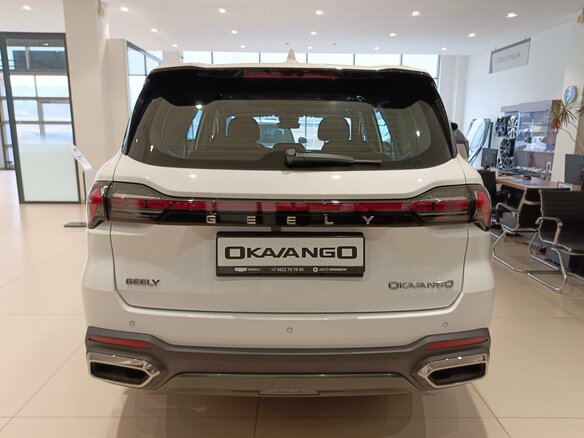 2026 Geely Okavango I Рестайлинг, белый, 4085990 рублей - вид 4