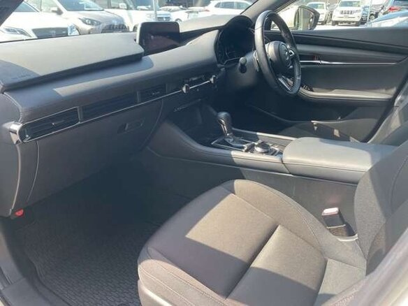 2023 Mazda 3 IV (BP), белый, 1315000 рублей - вид 15