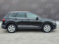 2021 Volkswagen Tiguan II Рестайлинг, чёрный, 3099000 рублей - вид 5