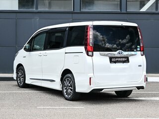 2014 Toyota Noah III (R80), белый, 1539000 рублей, вид 2