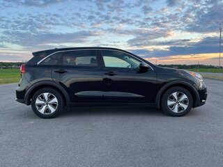 2018 Kia Niro I, чёрный, 1290000 рублей, вид 4