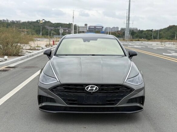 2023 Hyundai Sonata VIII (DN8), серый