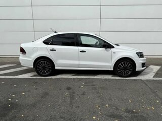 2019 Volkswagen Polo V Рестайлинг, белый, 920000 рублей, вид 4
