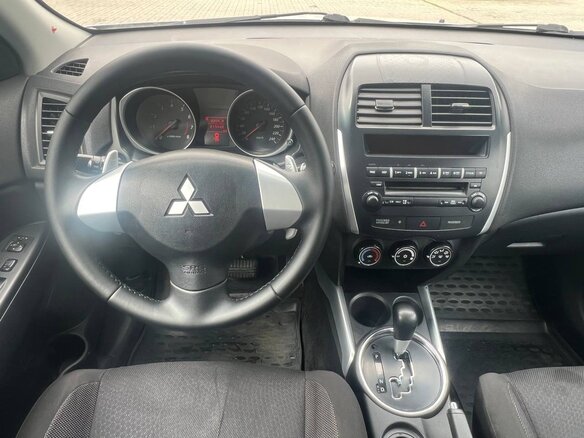 2010 Mitsubishi ASX I, белый, 755000 рублей - вид 8