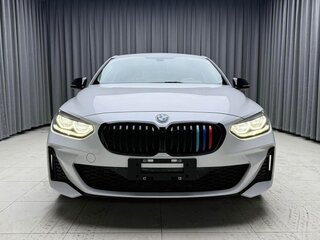 2022 BMW 1 серии 120i III (F52) Рестайлинг, белый, 1465000 рублей, вид 3