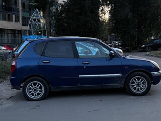 1999 Daihatsu Sirion I (M1), синий, 120000 рублей, вид 3