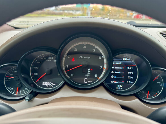 2012 Porsche Cayenne Turbo II (958), чёрный, 2100000 рублей - вид 11