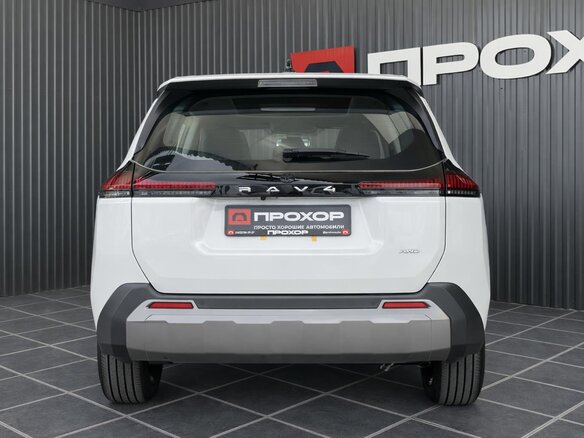 2026 Toyota RAV4 V (XA50), белый, 4247000 рублей - вид 4