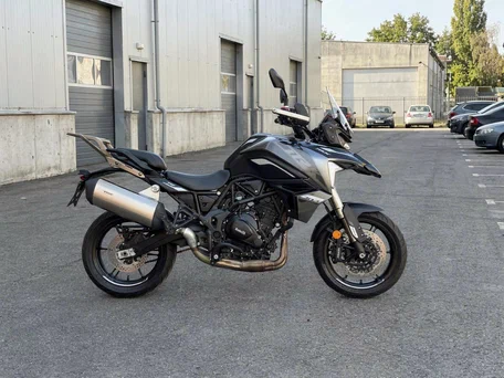 2026 Benelli TRK 702, чёрный, 570900 рублей, вид 2