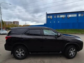 2018 Toyota Fortuner II, коричневый, 3000000 рублей, вид 2