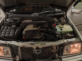 1998 Mercedes-Benz C-Класс 180 I (W202) Рестайлинг, серебристый, 850000 рублей, вид 3