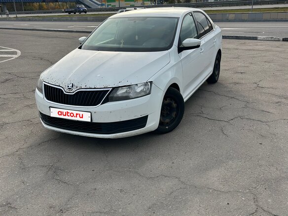 2018 Skoda Rapid I Рестайлинг, белый, 650000 рублей