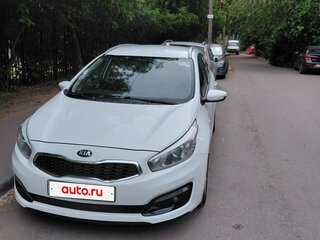 2017 Kia Ceed II Рестайлинг, белый, 1150000 рублей, вид 4