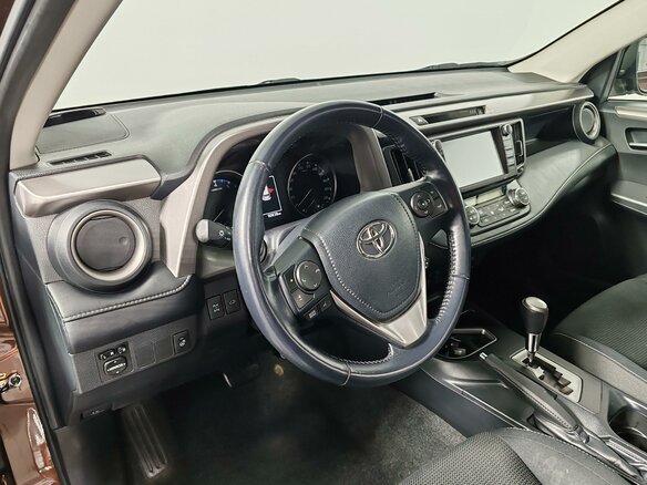 2018 Toyota RAV4 IV (XA40) Рестайлинг, коричневый - вид 17