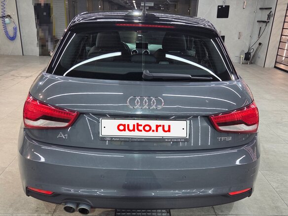 2016 Audi A1 I (8X) Рестайлинг, серый, 1500000 рублей - вид 2