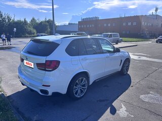 2017 BMW X5 30d III (F15), белый, 3175000 рублей, вид 4