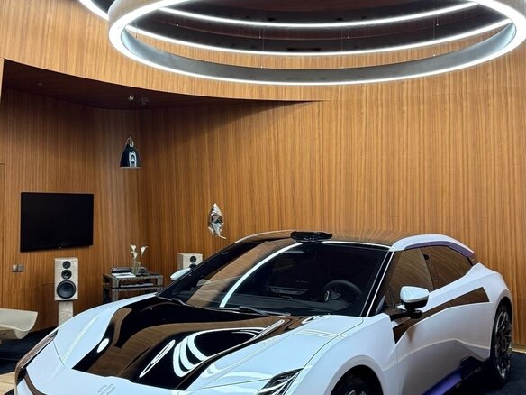 2023 HiPhi Z 120 kWh, голубой, 9500000 рублей - вид 3