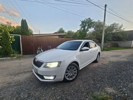 2015 Skoda Octavia III (A7), белый, 625000 рублей, вид 1