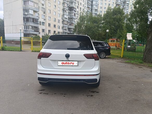 2021 Volkswagen Tiguan II Рестайлинг, белый, 2700000 рублей - вид 3