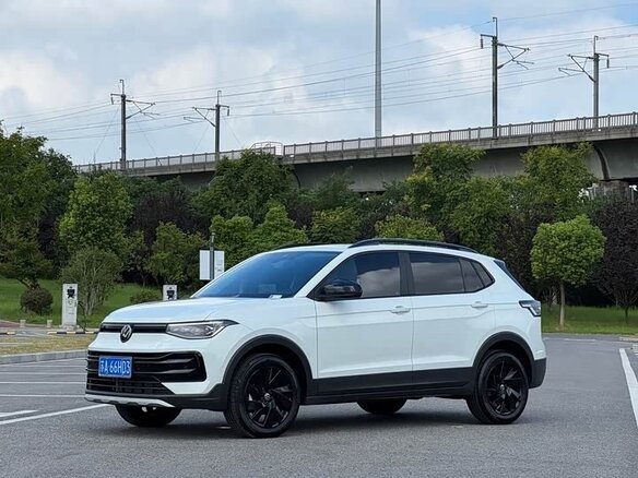 2026 Volkswagen Tharu XR, белый, 1799999 рублей
