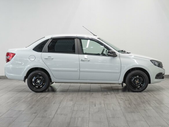 2023 Lada (ВАЗ) Granta I Рестайлинг, белый, 989000 рублей - вид 4
