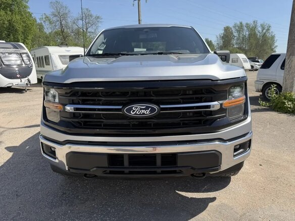 2024 Ford F-150 Lobo XIV Рестайлинг, серебристый - вид 8